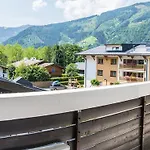 Seeblick Apartment *
