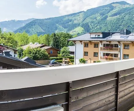 Seeblick Apartment *